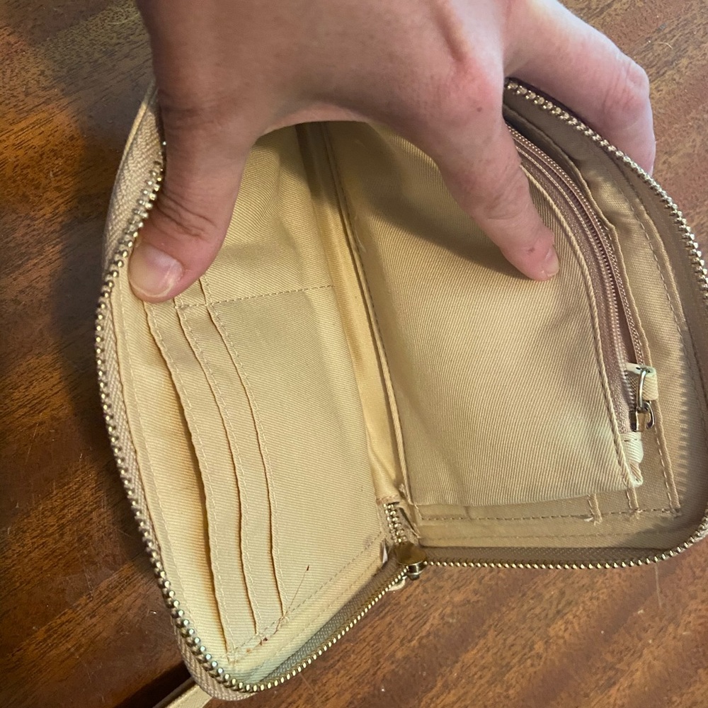 Wallet - Picture 2 of 4